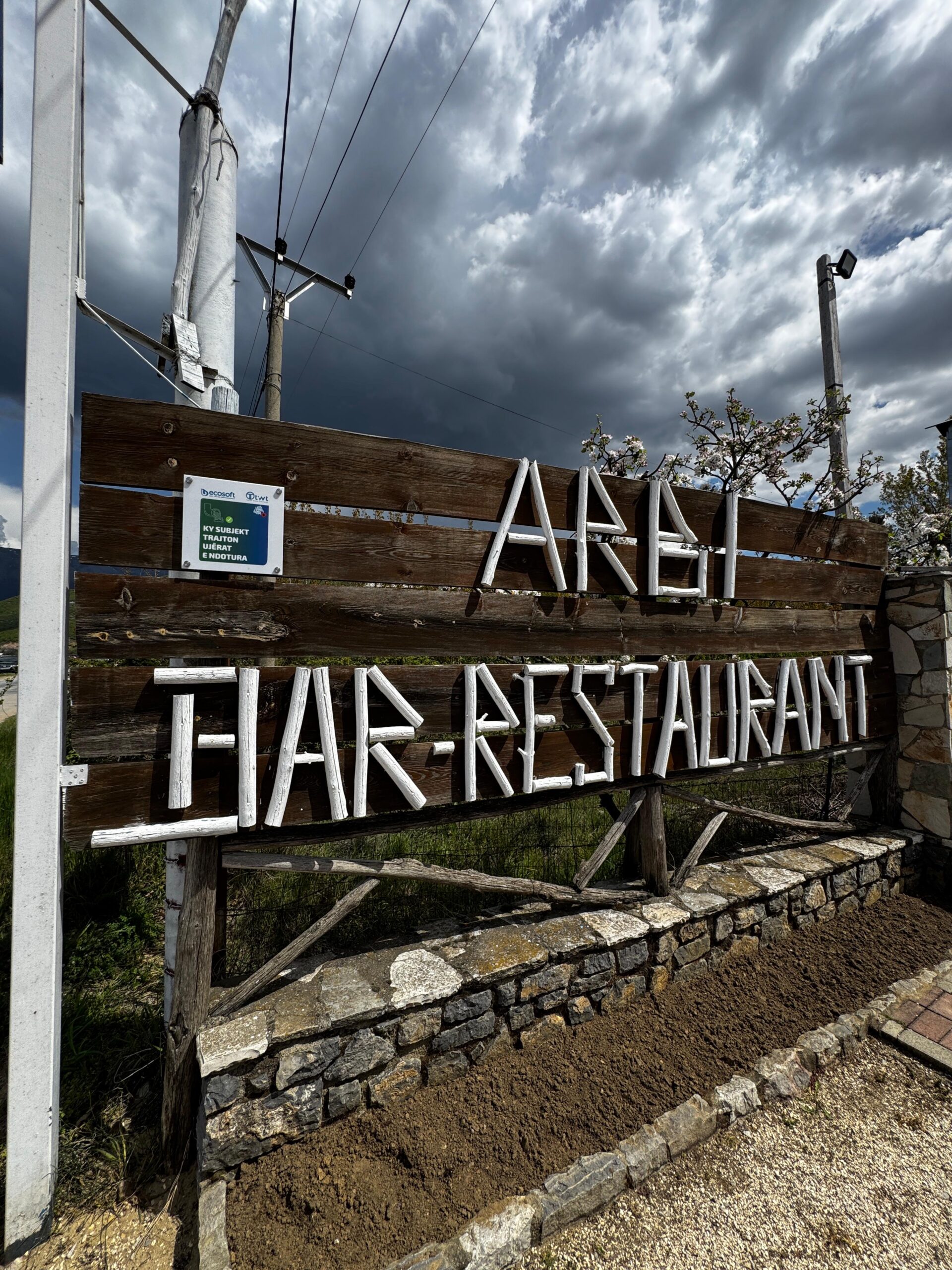 bar restorant arbi trajtimi i ujrave te zeza